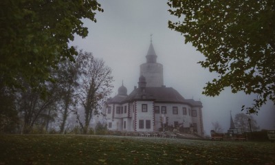Burg Posterstein im Nebel