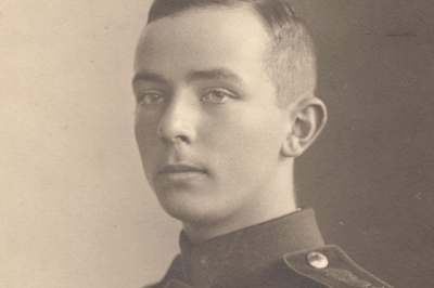 Ulrich Ditzen, Portrait als Soldat, Leipzig cirka 1914 - Ausschnitt