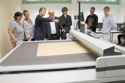 Neuer Schneidplotter
