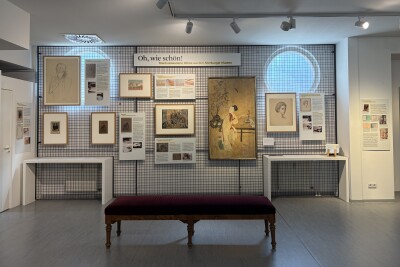 Ausstellungsansicht der KUNSTWAND 
