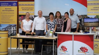 Impressionen zur JOB Chance 2023 und der Stand des Landratsamtes Altenburger Land
