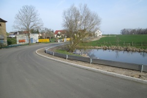 In Pahna wird ein sechshundert Meter langer Abschnitt der Kreisstraße saniert.