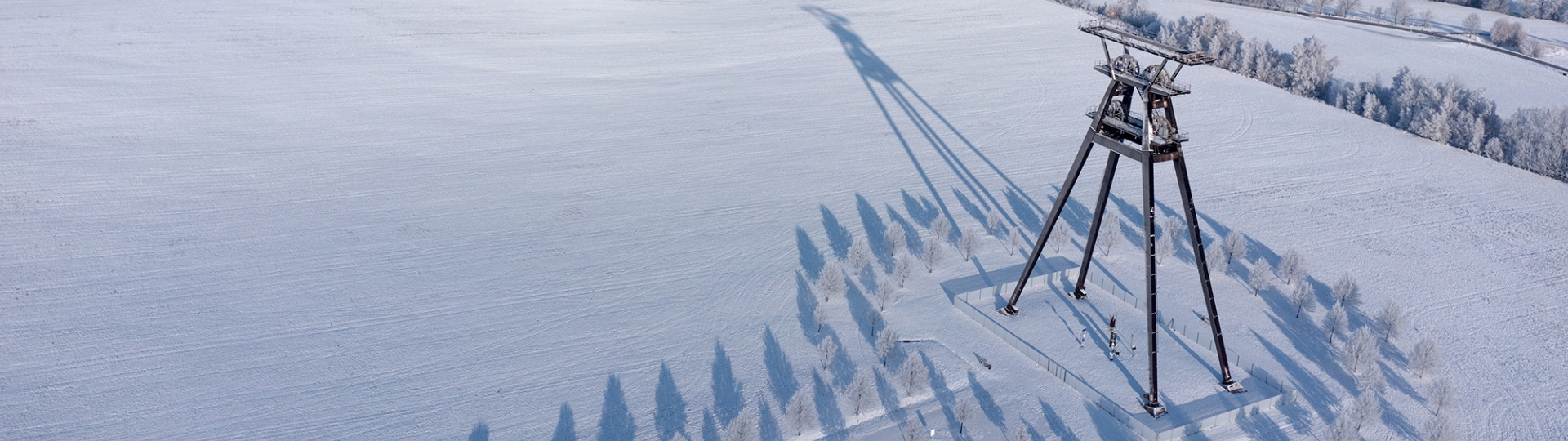 Förderturm Löbichau im Winter
